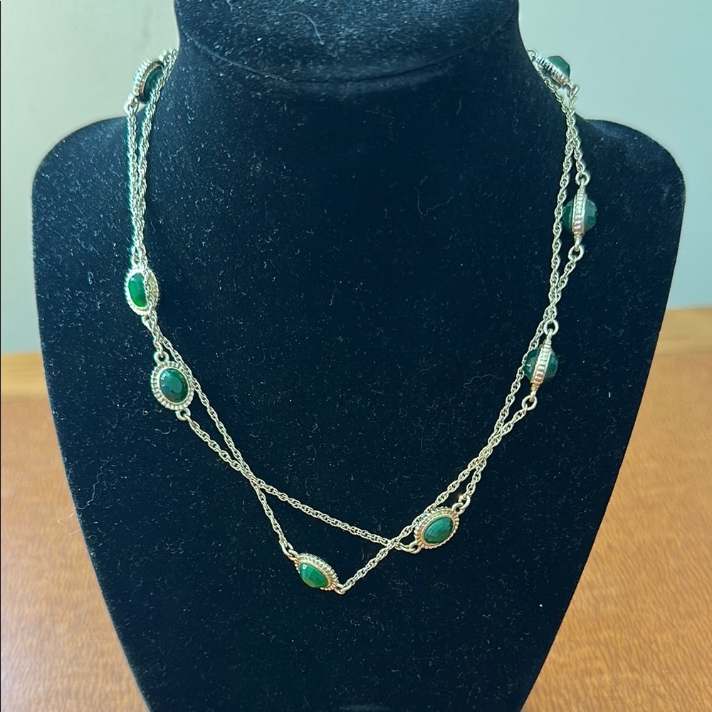 Ann Taylor Green and Gold Necklace with Elegant Design